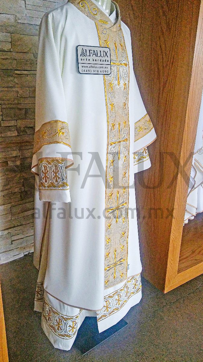 15 CARDENAL Dalmatica Blanco Brocado CUELLO BORDADO 334